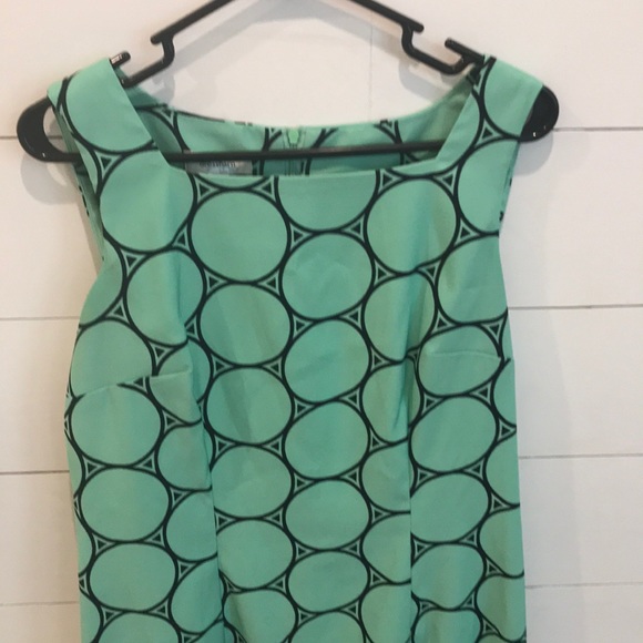 Adorable Dress Barn Dress - Picture 2 of 4